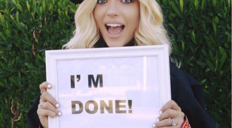 Άντρη Καραντώνη: Το μήνυμά της στο facebook για την αποφοίτηση