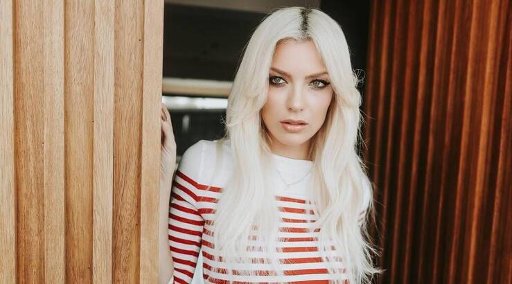 Άντρη Καραντώνη: “Ο πατέρας μου ήταν ένα βήμα πριν τη διασωλήνωση” [βίντεο]