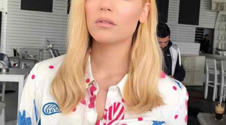 Δείτε για πρώτη φορά το πρόσωπο της κόρης της Άντρης Καραντώνη!