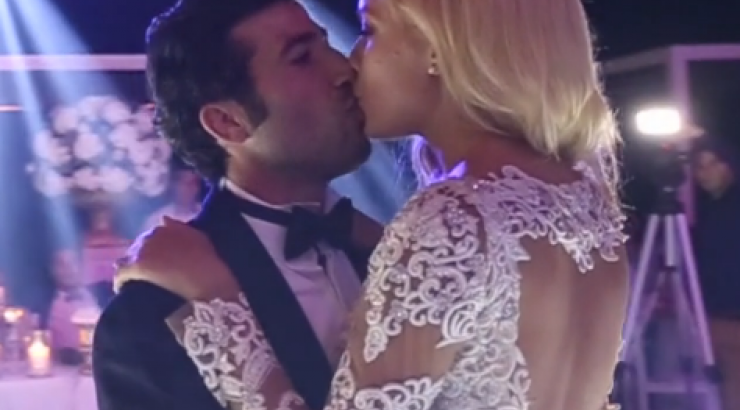 Καραντώνη – Σκουρουμούνης: Τα highlights του λαμπερού γάμου τους!