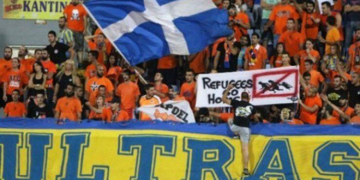 61χρονος Ε/κ αναζητείται για πανό «refugees go home»