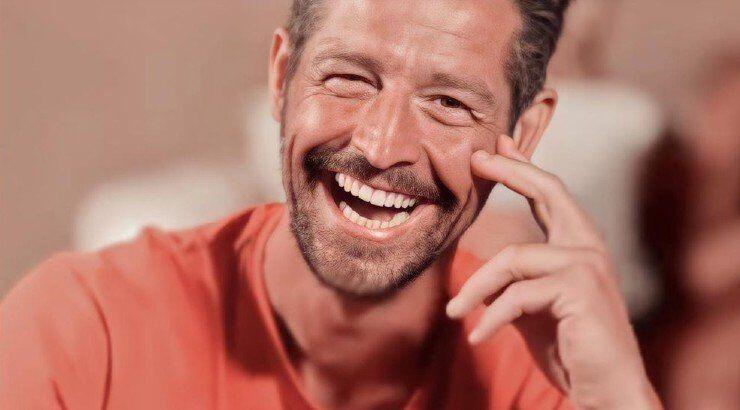 Απόστολος Ρουβάς: Αυτή είναι η κούκλα σύντροφός του! [εικόνες]