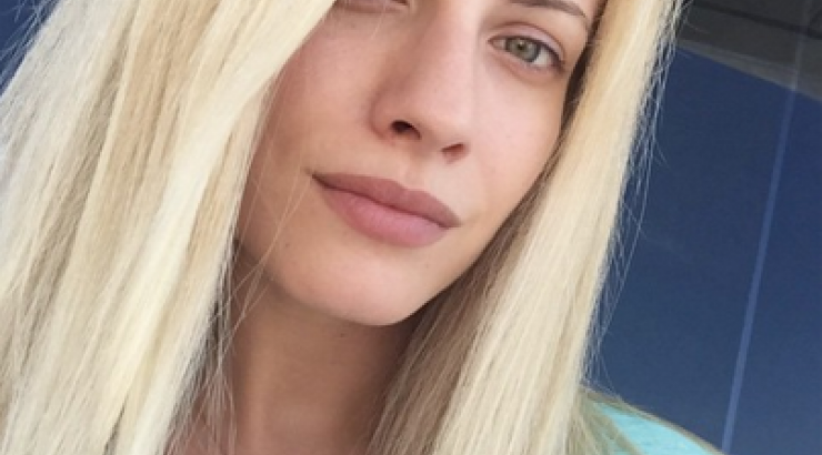 Ευαγγελία Αραβανή: “Πάλι καλά που είναι οι Κύπριοι και μου δίνουν δουλίτσα”