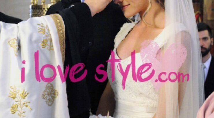 Αλίκη Χρυσοχού - Αλέξης Λεωνίδου: Ανέβηκαν τα σκαλιά της εκκλησίας