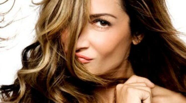 Άννα Βίσση: "Το δικό μου δώρο σε σας αρχίζει σε δόσεις"