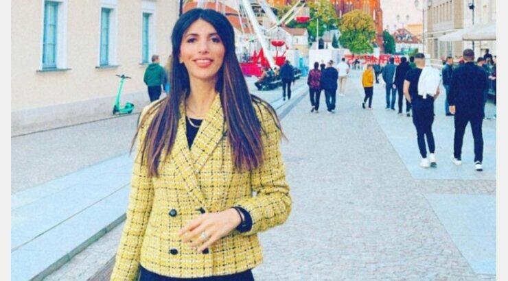 Αργυρώ Ροτσίδου: Η εμφάνισή της με φόρεμα του οίκου Erdem