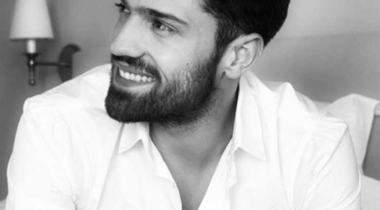 Αυτός είναι ο διάσημος σωσίας του Κωνσταντίνου Αργυρού!