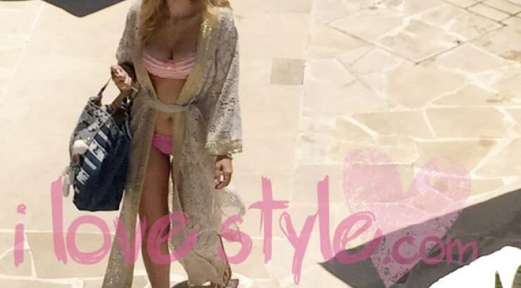 Χριστιάνα Αριστοτέλους: Με μαγιό brazilian στην παραλία!