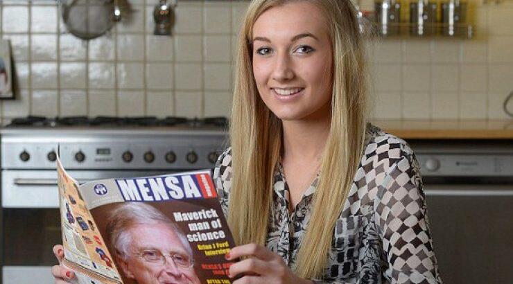 Ξανθιά αποδεικνύεται πιο έξυπνη και από τον Αϊνστάιν!