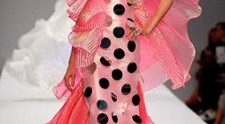 Το fashion show του Moschino στο MFW [ εικόνες]