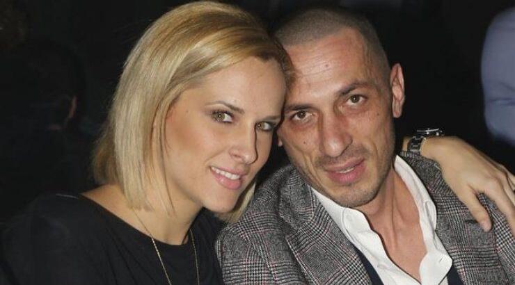 Τσιρίλο – Ασημακοπούλου: διακοπές στην Άνδρο