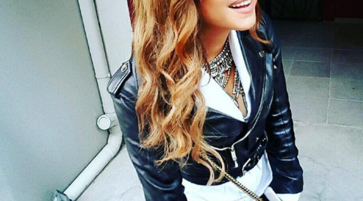 Έκπληξη για τη Μελίνα Ασλανίδου! Είδε τον σύντροφό της στο πρώτο τραπέζι ενώ τραγουδούσε! [βίντεο]