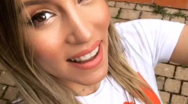 Η Αθηνά Οικονομάκου φόρεσε crop top και μας έδειξε την κοιλιά της 50 ημέρες μετά τη γέννηση του μικρού Μάξιμου!