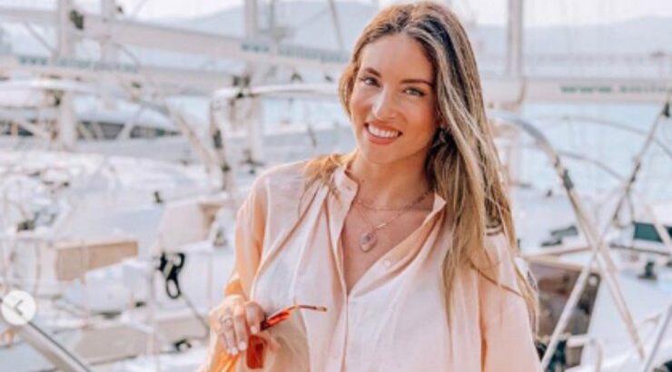 Αθηνά Οικονομάκου: Μας έβαλε στο υπέροχο σαλόνι του σπιτιού της!