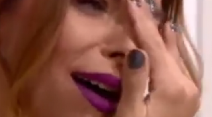 Ατύχημα για την Κωνσταντίνα Ευριπίδου on air! [βίντεο]