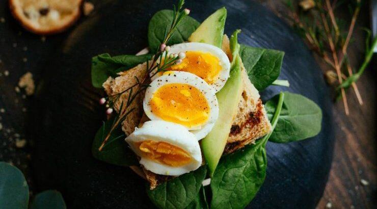 Εσύ καταναλώνεις πρωινό; Αν όχι, δες γιατί πρέπει να το βάλεις στην καθημερινότητα σου άμεσα!