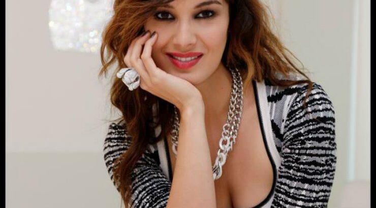 Bond & Swarovski: Ο πιο λαμπερός δεσμός της χρονιάς! 