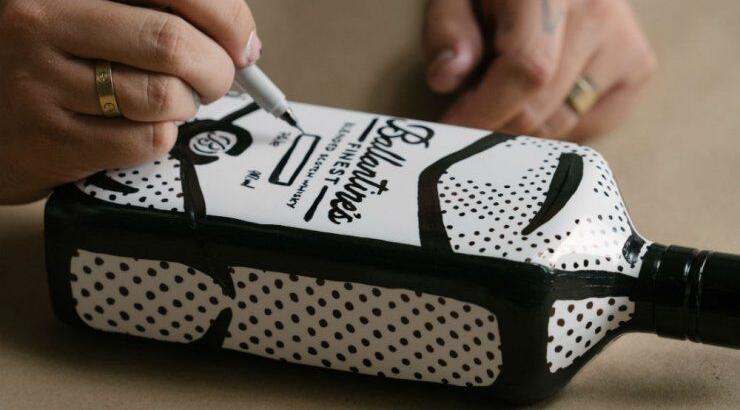 Ballantine’s: Διά χειρός Joshua Vides