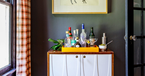 6 τρόποι να εντάξεις μπαρ ακόμα και σε ένα μικρό σπίτι