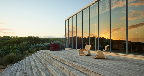 Σε αυτή την παραλία συναντάς το εντυπωσιακό σπίτι ενός αρχιτέκτονα