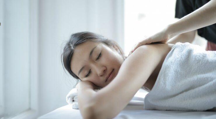 Πέντε λόγοι για να αρχίσετε το λεμφικό μασάζ