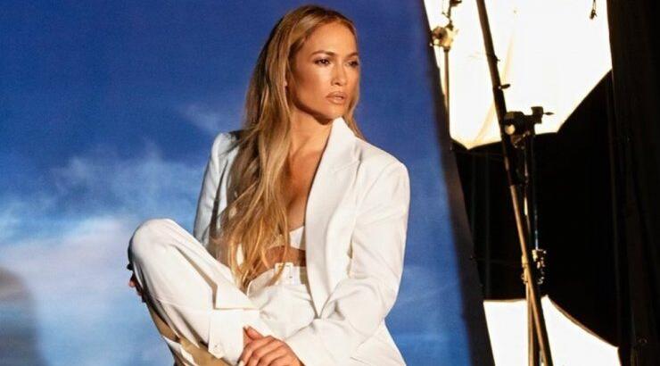 Η Jennifer Lopez έβαψε τα μαλλιά της [εικόνες & βίντεο]