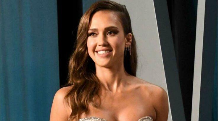 Jessica Alba: Μας δείχνει το καθημερινό της make up που δημιουργεί σε μόλις 5 λεπτά
