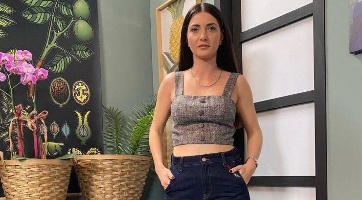 Χριστιάνα Μούζουρα: Σου δείχνει βήμα – βήμα πώς να πετύχεις ένα καθημερινό μακιγιάζ