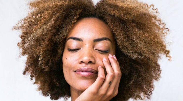 Περιποίηση στα μαλλιά μας και τις γιορτινές μέρες!