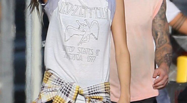 Ποια είναι το σέξυ μοντέλο που πρωταγωνιστεί στο νέο video clip των Maroon 5; [εικόνες]