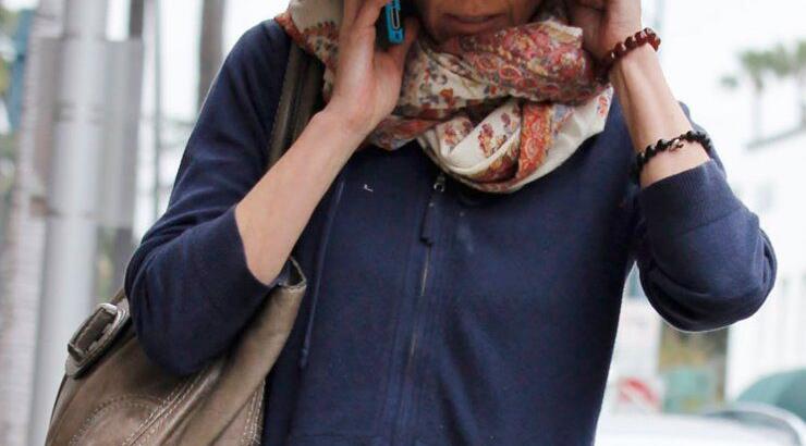 Ποια είναι η διάσημη που κρύβεται; 