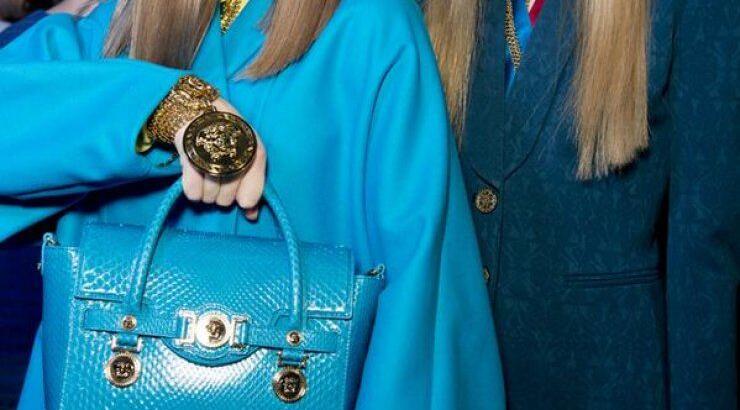 To fashion show του οικου Versace στο MFW [εικόνες]