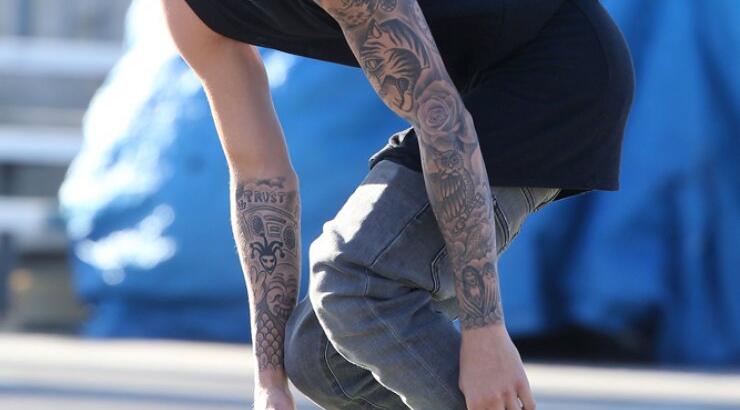 Ο Justin Bieber απολαμβάνει τα παιχνίδια του [εικόνες]