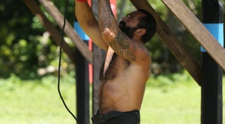 Πασίγνωστος Έλληνας δημοσιογράφος έγραψε στα social media για το Μπο "Αυτό το κράταγα  μέχρι να αποχωρήσεις"