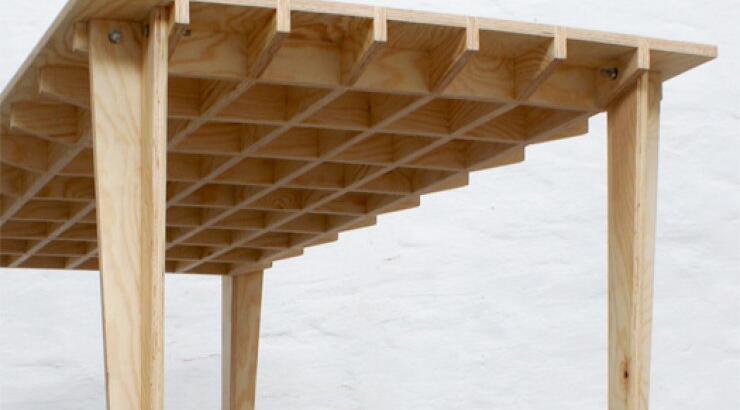 Τραπέζι σαν… πάτωμα