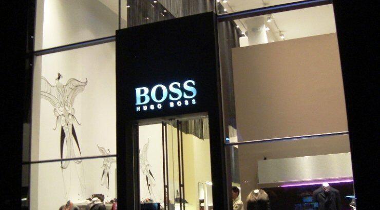 O Hugo Boss διαμαρτύρεται για τη λιτότητα στην Ευρώπη