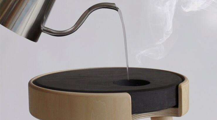 Σκαμπό που… βράζει!