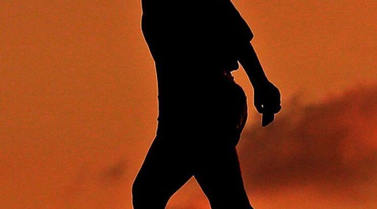 Η Britney Spears ποζάρει στο ηλιοβασίλεμα [εικόνες]