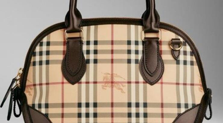 Tέλος στο καρό του Burberry; 