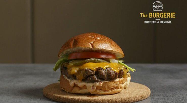 Ο όμιλος Voici La Mode εγκαινιάζειτο πρώτο του virtual shop, "The Burgerie, Burgers & Beyond"!