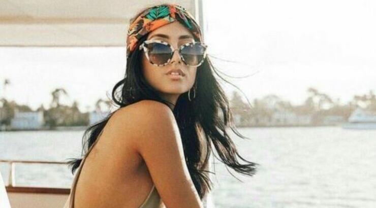 Beach style: 7 χτενίσματα ιδανικά για την παραλία