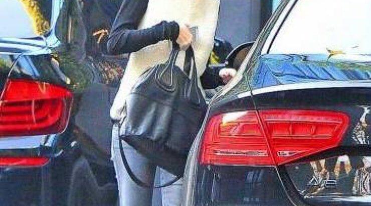 Σοκάρει η νέα της εμφάνιση! Έχει γίνει ξανά σκιά του εαυτού της!