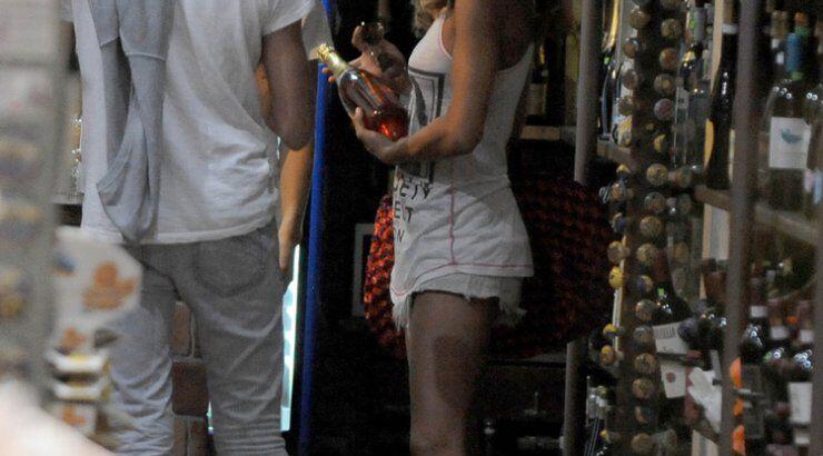 Elisabetta Canalis: Η πρώην του Clooney σε διακοπές!