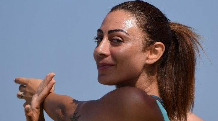 Χαμός στο "Σκάσε και κολύμπα"! Δείτε στο βίντεο την Ελένη Ευριπίδου όπως δεν την έχετε ξαναδεί 