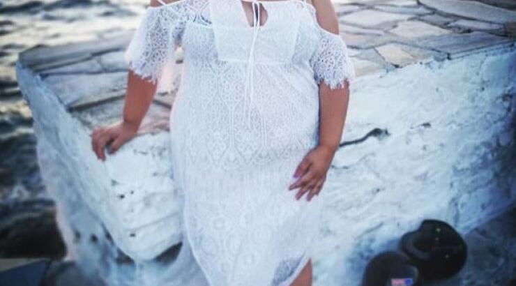 Μαριλένη Σταύρου: Χαλαρές στιγμές στην παραλία φορώντας μπικίνι!