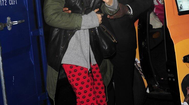 Μετά τη δημοσιότητα προσπαθεί να κρυφτεί! Ποια είναι;