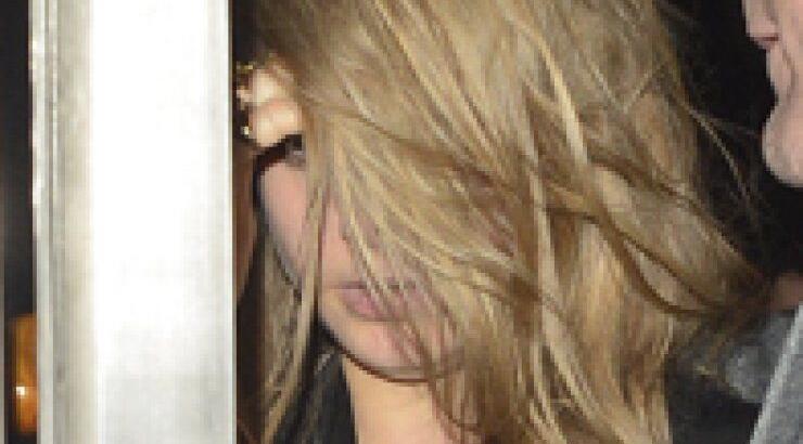 Διάσημο μοντέλο…αναμαλλιασμένο [φωτογραφίες]