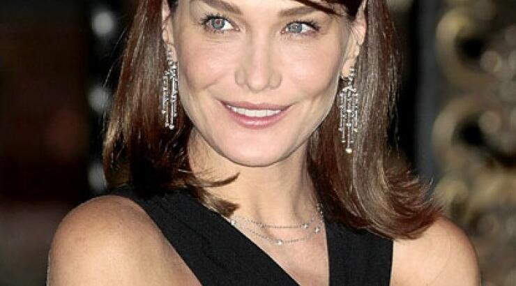 H Carla δεν είναι έγκυος τελικά