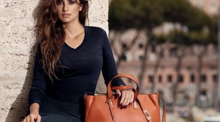 Penelope Cruz: Παρουσιάζει τη νέα συλλογή Carpisa