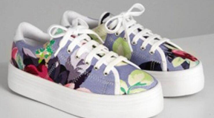 H Carven συνεργάζεται με τη No Name και δημιουργούν τα πιο cool sneakers  